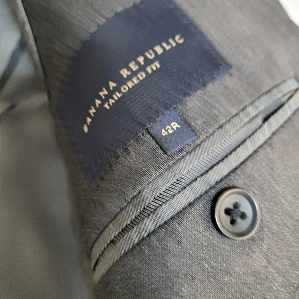 Banana Republic Mens 42R Tailored Fit Wool Gray Blazer 2 button Jacket‎ Italian